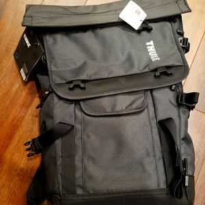 Brand New Thule Covert 101 Dark Shadow